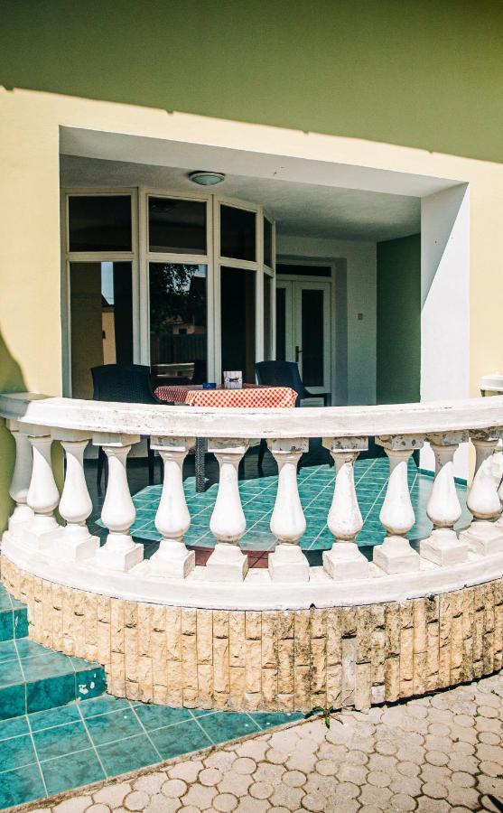 Castle Village Apartment Krásnohorské Podhradie 외부 사진